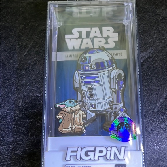 Star Wars Figpin #644 R2D2 And Grogu pin 📍 💛 - Picture 1 of 2